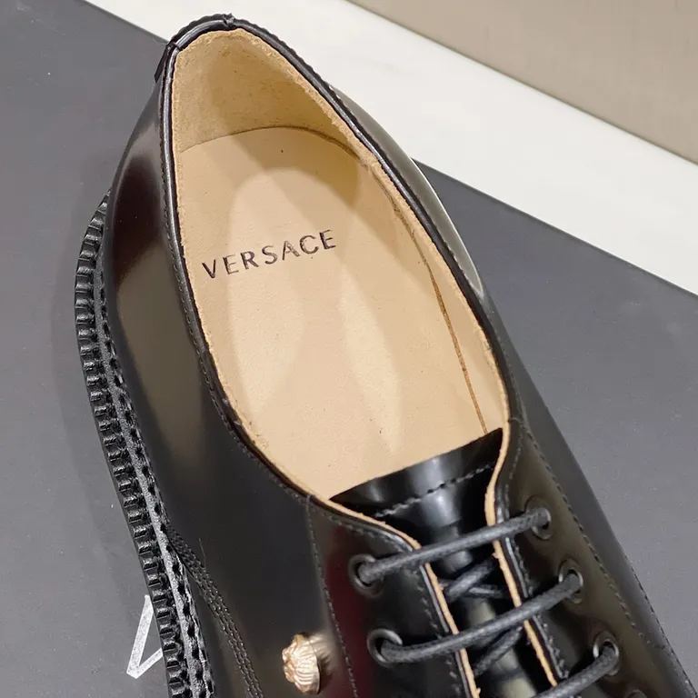 Versace Shoe 